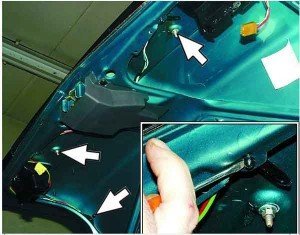 Как снять и установить обратно крышку багажника на ВАЗ 2110