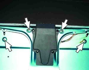 Как снять и установить фонарь на крышке багажника ВАЗ 2110
